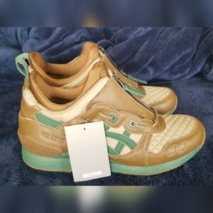 Mens Asics Gel Lyte Mt size 11 NEW